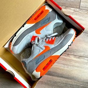 WMNS Nike Air Max 90 size 8